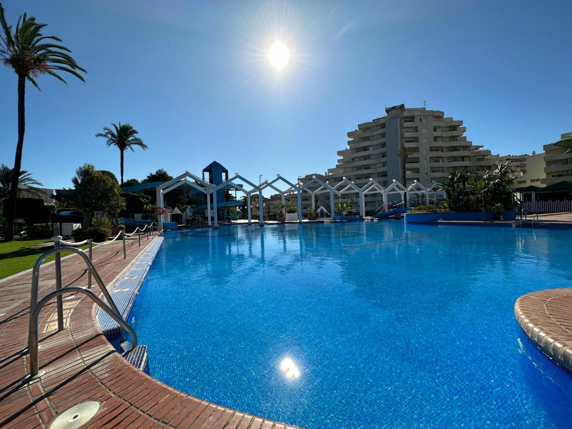 Luxury Frontal Al Mar Benalbeach Benalmadena Exterior photo
